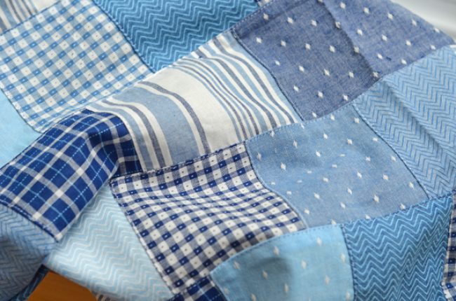 PICKING DAISIES WOVEN TOP main image 0